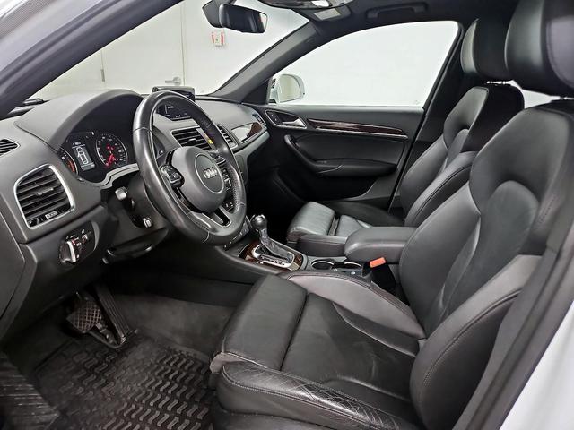 Photo of 2018 White Audi Q3