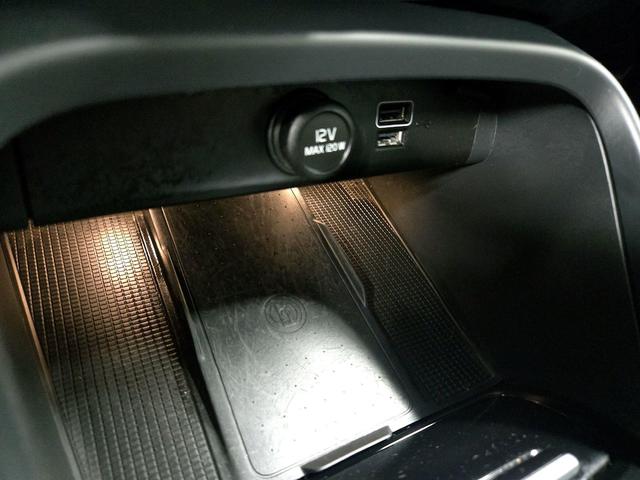 Photo of 2020 Red Volvo XC40