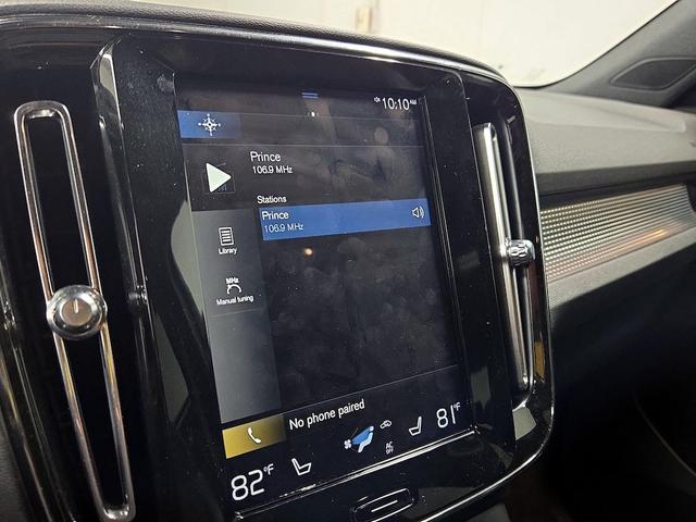 Photo of 2020 Red Volvo XC40