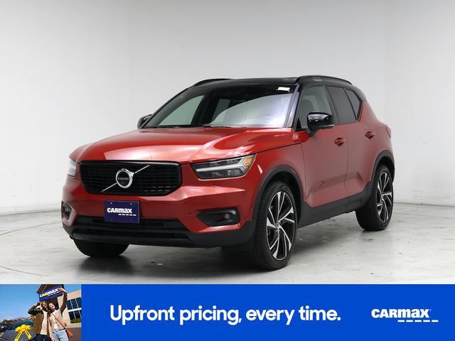Photo of 2020 Red Volvo XC40