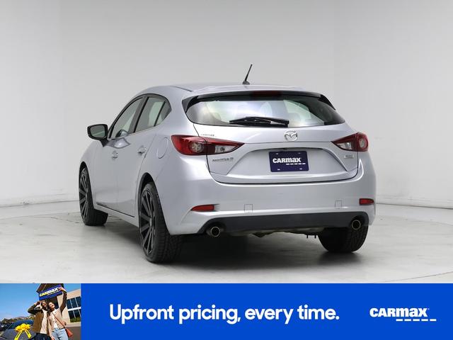 Photo of 2017 Silver Mazda Mazda3