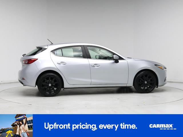 Photo of 2017 Silver Mazda Mazda3