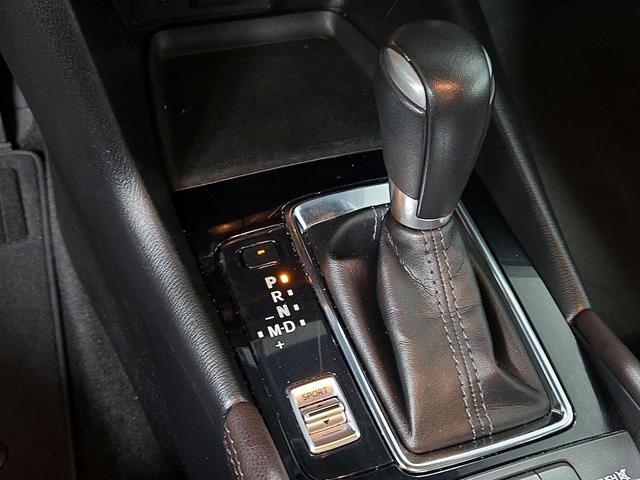 Photo of 2017 Silver Mazda Mazda3