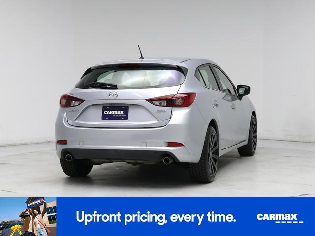 Photo of 2017 Silver Mazda Mazda3