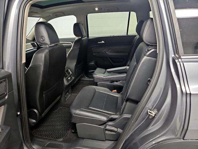 Photo of 2021 Gray Volkswagen Atlas