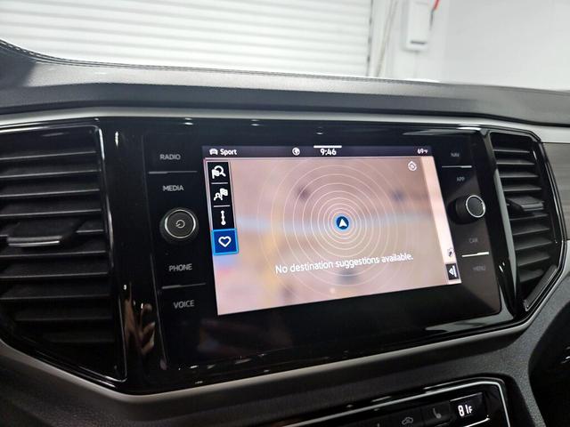 Photo of 2021 Gray Volkswagen Atlas