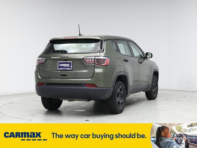 Photo of 2019 Green Jeep Compass