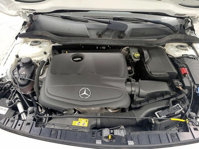 Photo of 2019 White Mercedes-Benz GLA 250