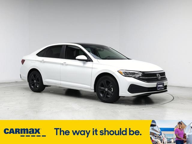 Photo of 2023 White Volkswagen Jetta