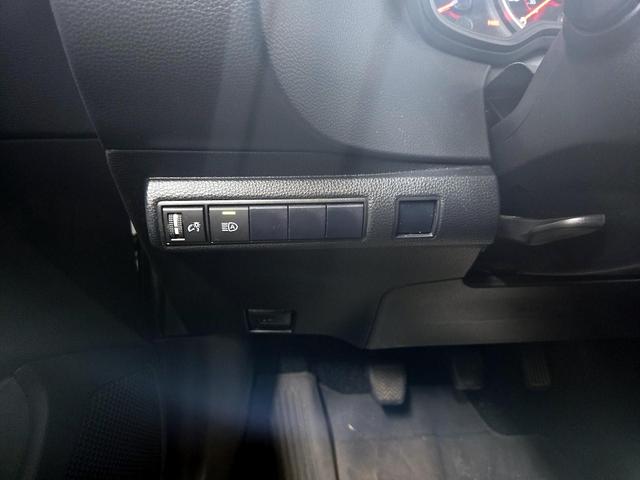 Photo of 2022 White Toyota Corolla