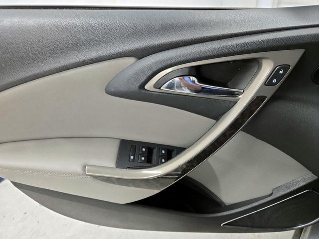 Photo of 2015 Silver Buick Verano