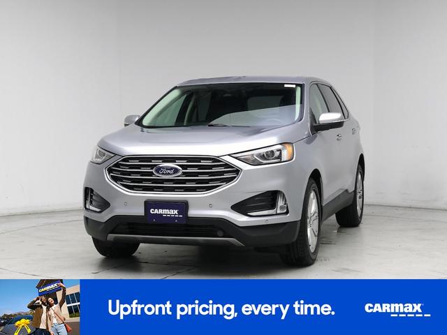 Photo of 2022 Silver Ford Edge
