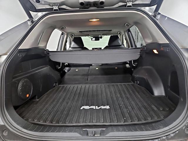 Photo of 2019 Silver Toyota RAV4
