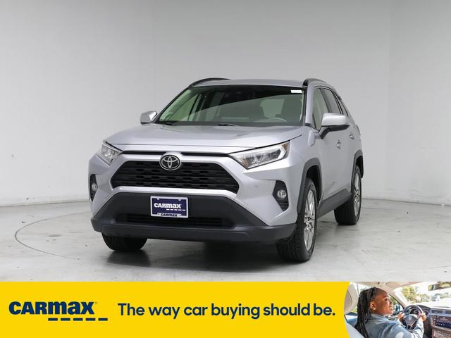 Photo of 2019 Silver Toyota RAV4