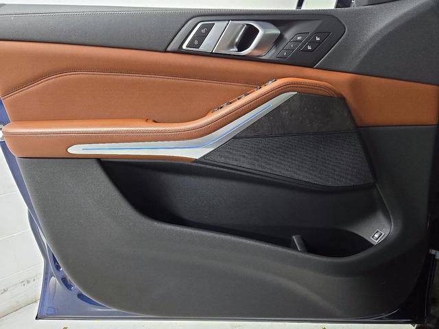 Photo of 2022 Blue BMW X5 PHEV