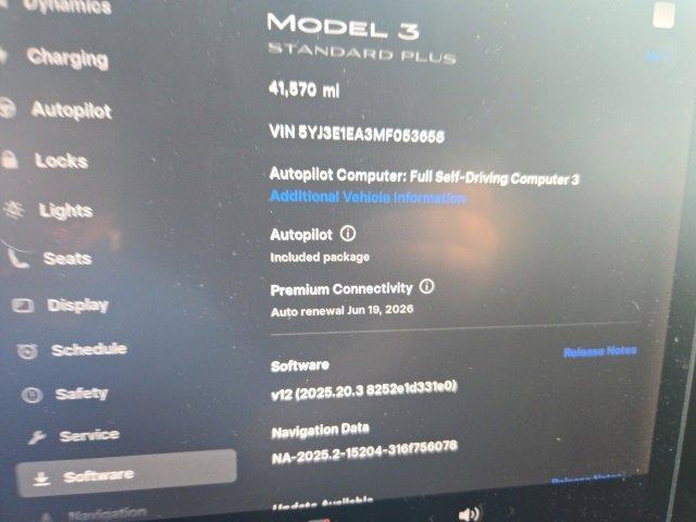 Photo of 2021 Pearl White Multi Tesla Model 3