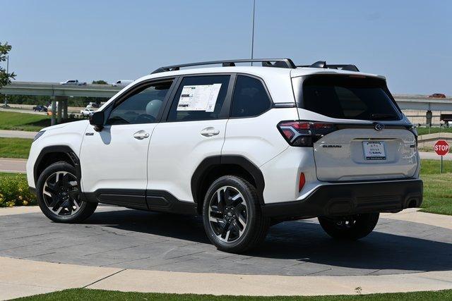 Photo of 2025 Crystal White Pearl Subaru Forester Hybrid