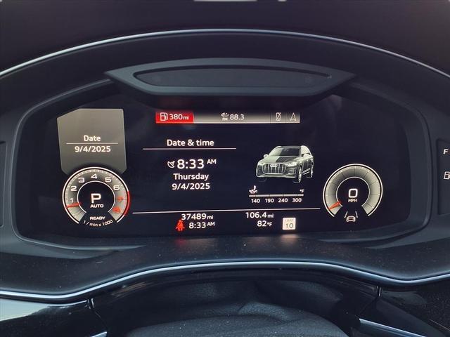Photo of 2023 Glacier White Metallic Audi Q7