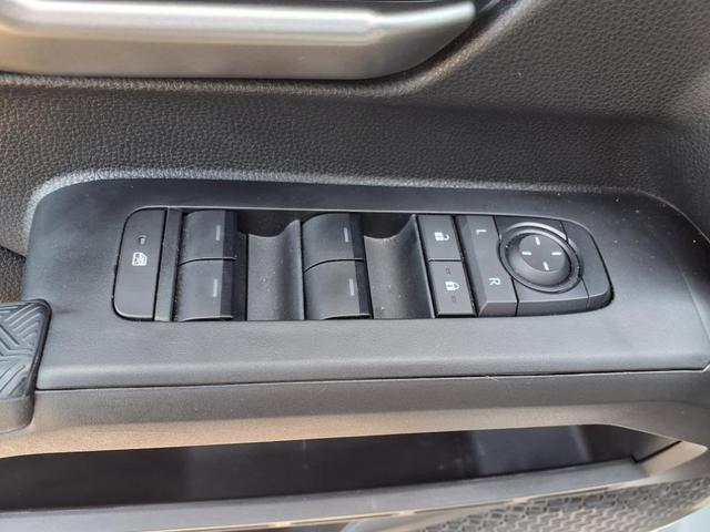 Photo of 2024 White Toyota Tacoma