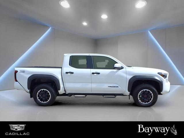Photo of 2024 White Toyota Tacoma