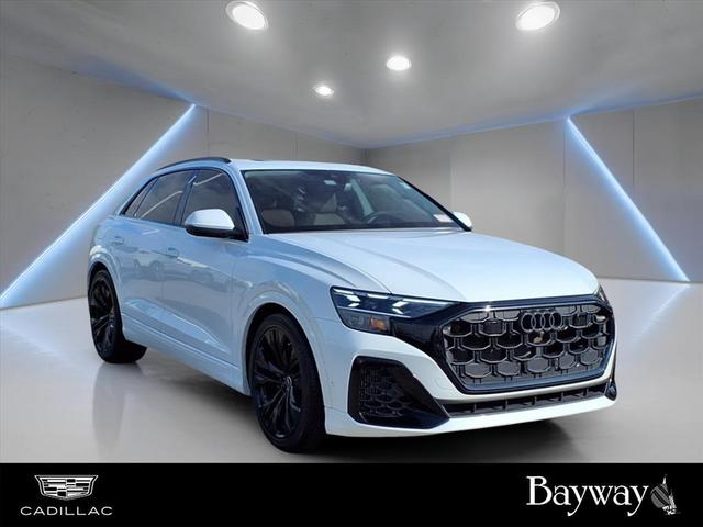 Photo of 2024 Glacier White Metallic Audi Q8
