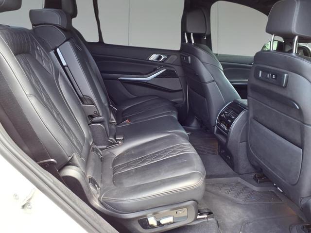 Photo of 2022 Alpine White BMW X7