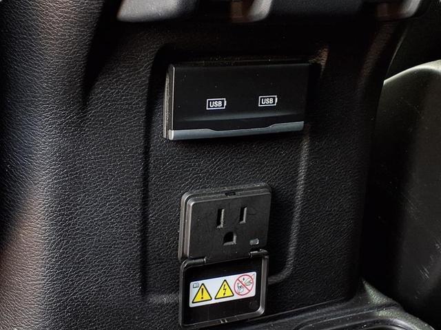 Photo of 2021 Black Clearcoat Jeep Gladiator