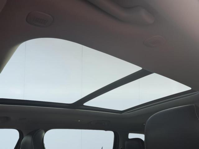 Photo of 2021 Bright White Clearcoat Jeep Grand Cherokee L
