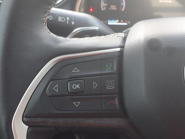Photo of 2021 Bright White Clearcoat Jeep Grand Cherokee L