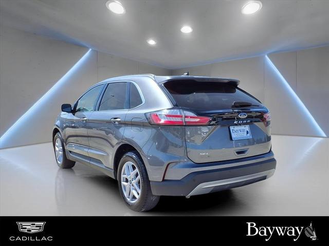 Photo of 2021 Gray Ford Edge