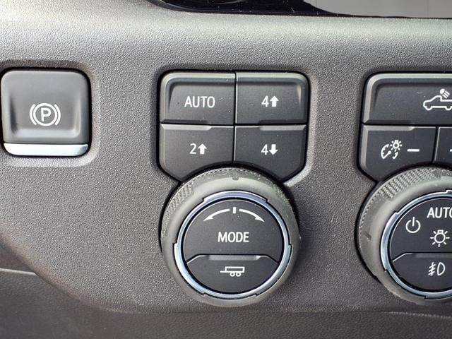 Photo of 2024 Black Chevrolet Silverado 1500