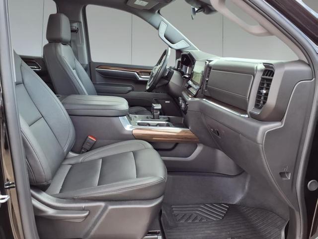 Photo of 2024 Black Chevrolet Silverado 1500