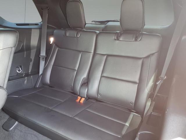 Photo of 2023 Rapid Red Metallic Tinted Clearcoat Ford Explorer