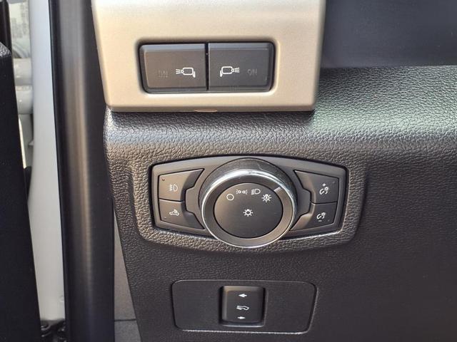 Photo of 2021 Oxford White Ford F-250