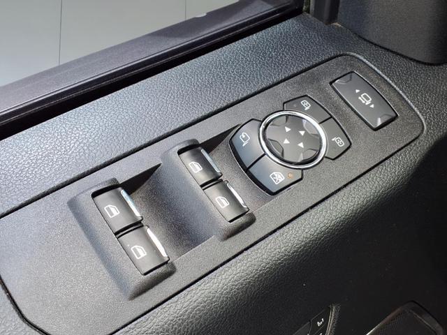 Photo of 2021 Oxford White Ford F-250