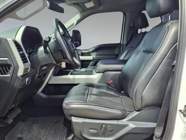 Photo of 2021 Oxford White Ford F-250