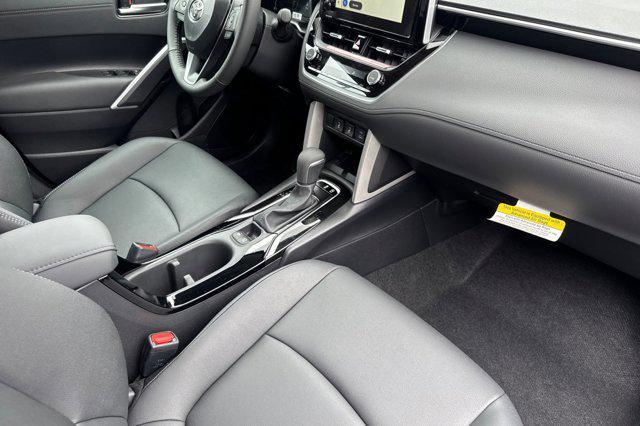 Photo of 2025 Celestite Toyota Corolla Cross