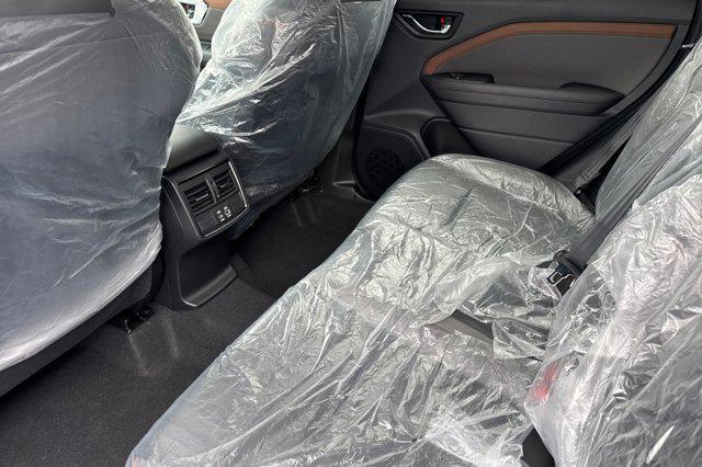 Photo of 2025 Crystal White Pearl Subaru Forester