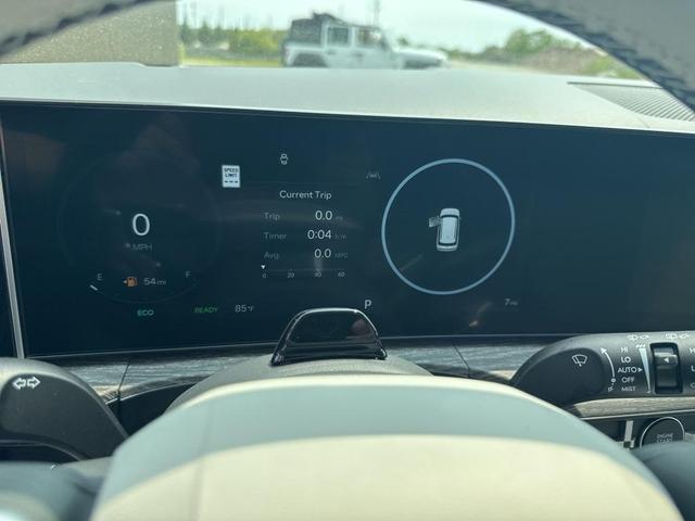 Photo of 2025 Gray Matte Hyundai SANTA FE HEV