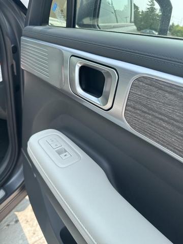 Photo of 2025 Gray Matte Hyundai SANTA FE HEV