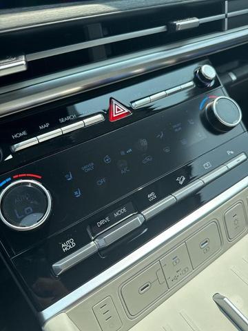 Photo of 2025 Gray Matte Hyundai SANTA FE HEV