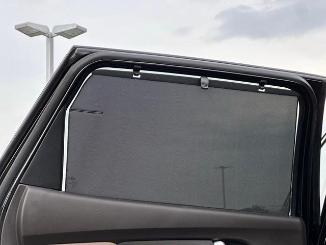 Photo of 2023 Black Noir Pearl Hyundai Santa Fe Plug-In Hybrid