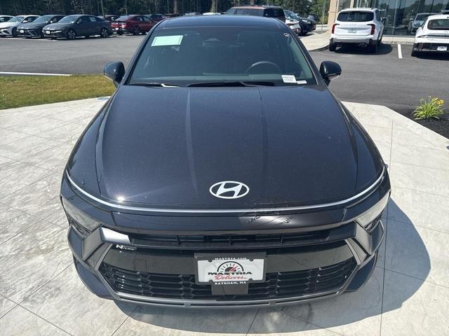 Photo of 2025 Carbon Blue Hyundai SONATA