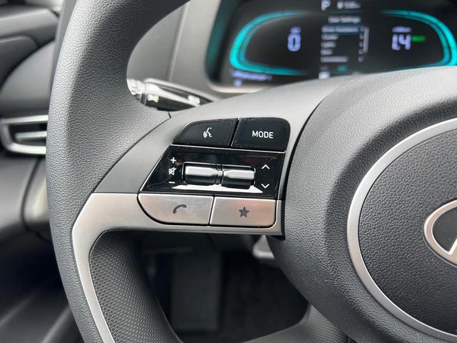 Photo of 2025 Gray Pearl Hyundai ELANTRA HEV