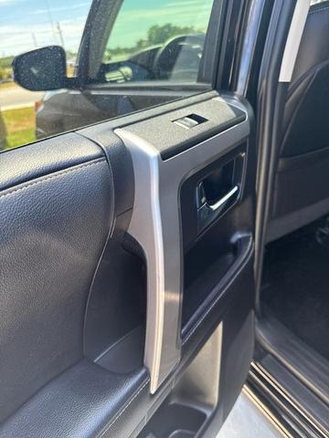 Photo of 2022 Midnight Black Metallic Toyota 4Runner