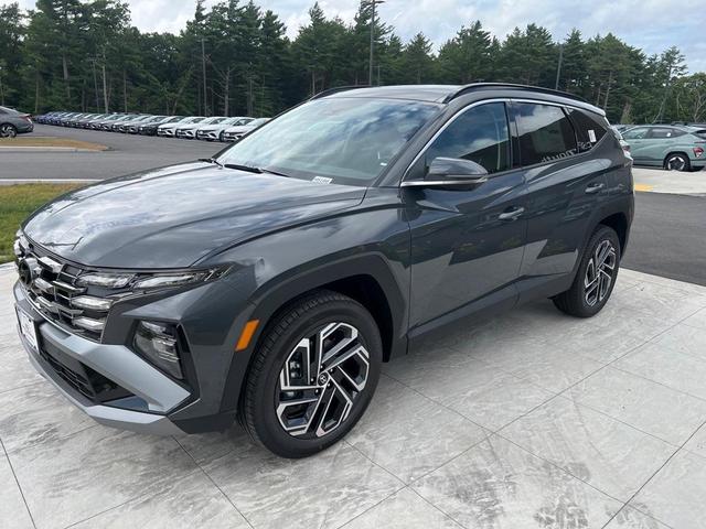 Photo of 2025 Gray Hyundai TUCSON