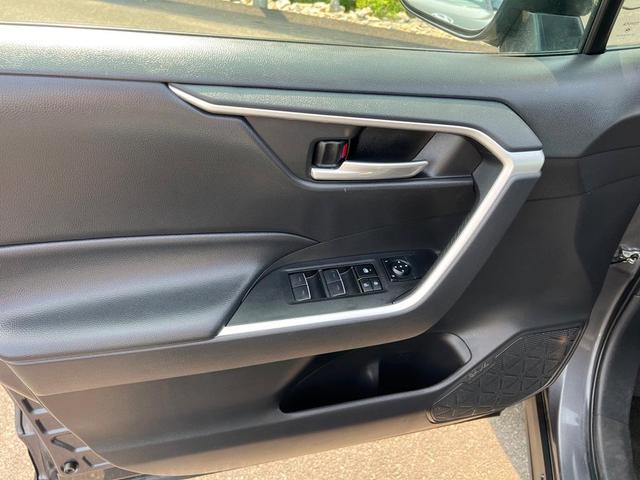 Photo of 2023 Gray Toyota RAV4