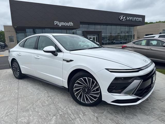 2024 Hyundai Sonata Hybrid