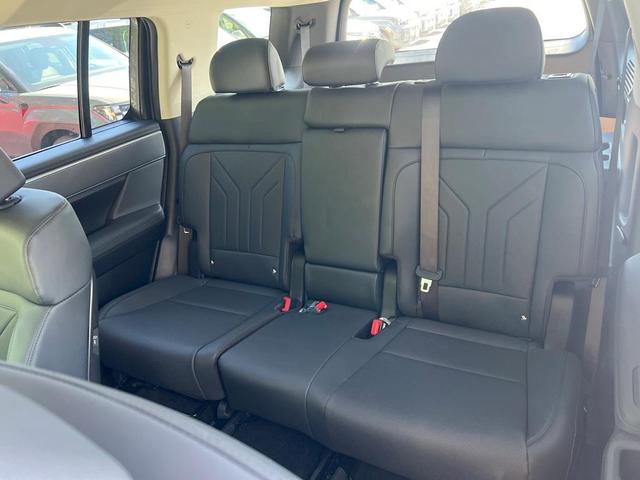 Photo of 2026 Green Hyundai SANTA FE