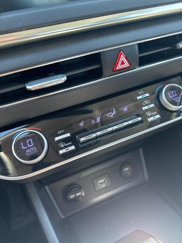 Photo of 2022 Phantom Black Hyundai SONATA